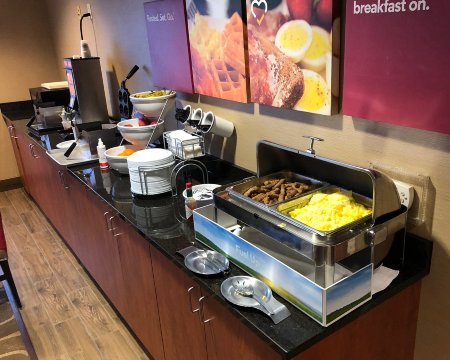 里彭鹅卵石套房酒店-餐饮