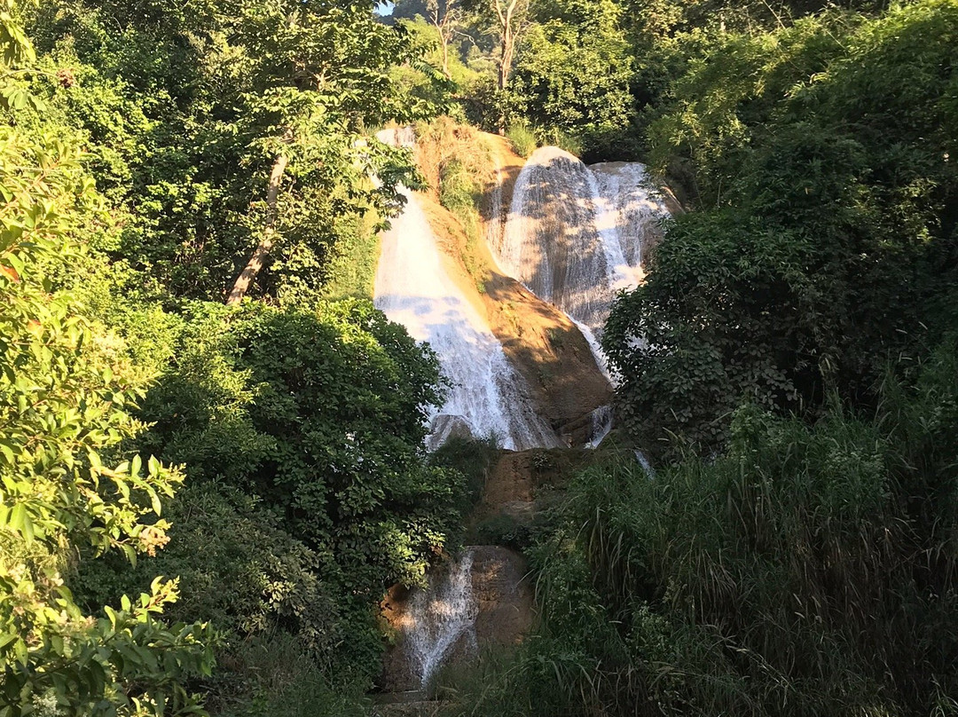Anisakan Falls-彬乌伦必去景点