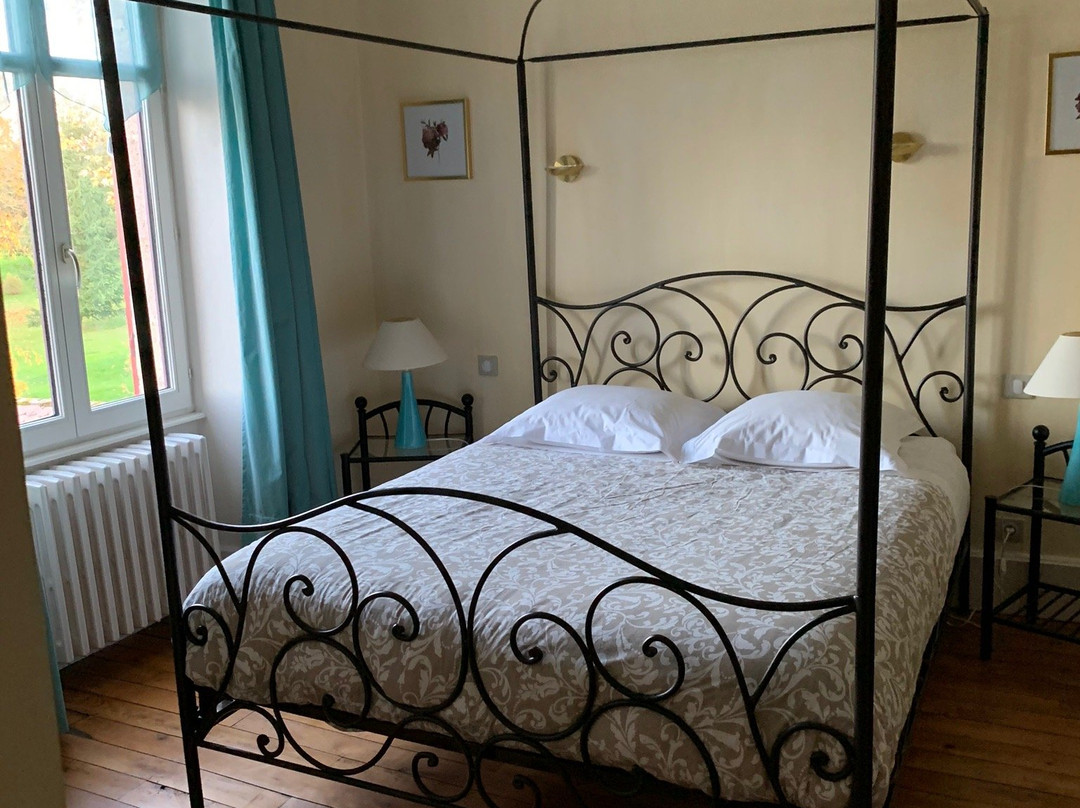 Au Puy Des Vérités主图