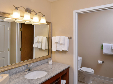 底特律沃伦万豪TownePlace酒店主图