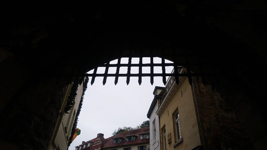 Rijksmonument Middeleeuwse Grendelpoort Valkenburg-法肯堡必去景点