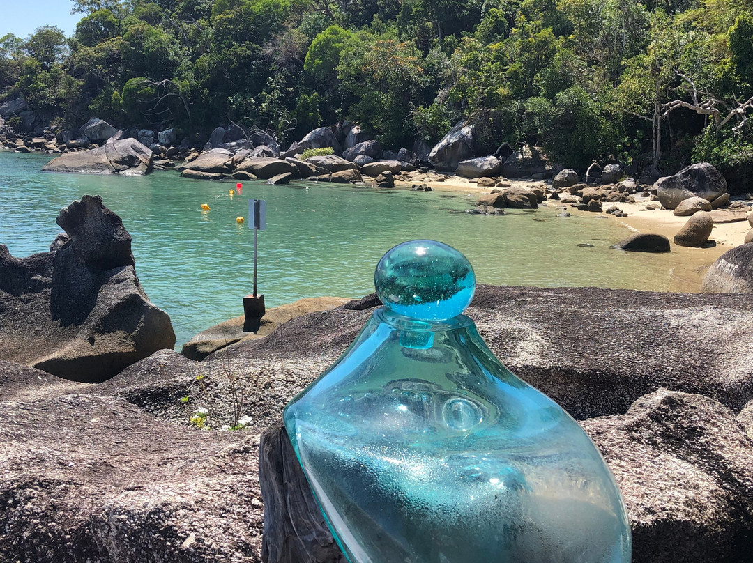 东班达拉岛度假村主图