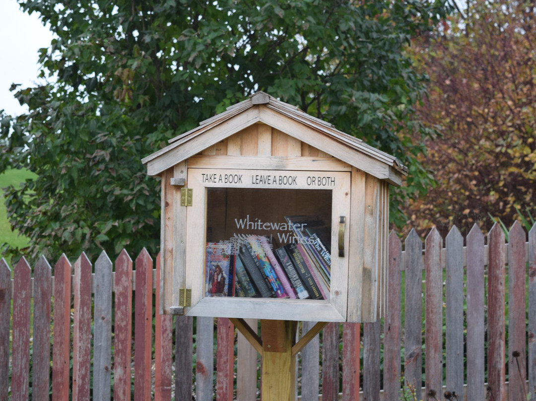 Saint Charles旅游景点-Whitewater Wines