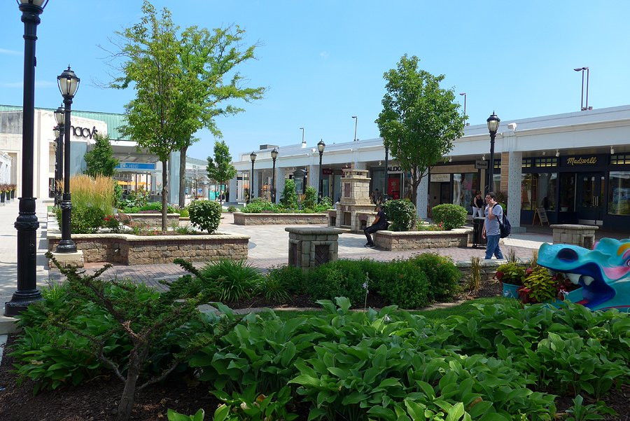 Westfield Old Orchard Center-斯科基必去景点