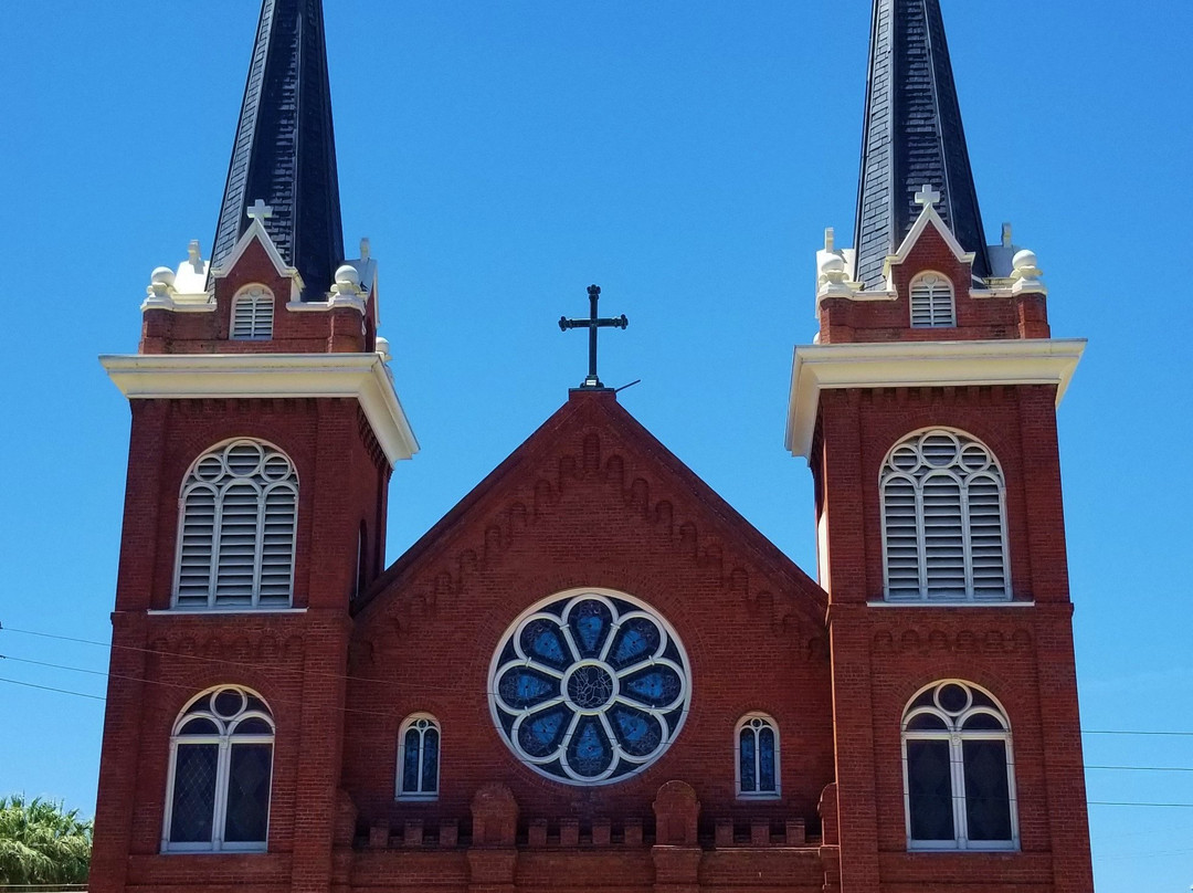 Sacred Heart Catholic Church景点图片