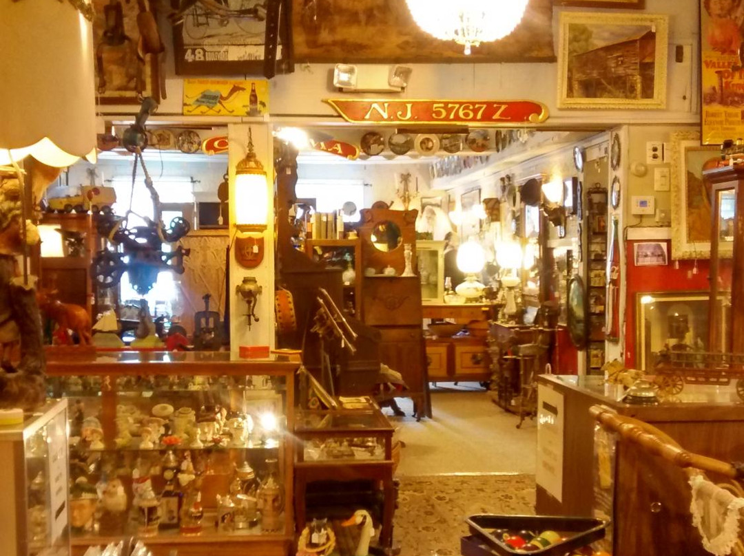 Analomink旅游景点-Backroads Antiques and collectables