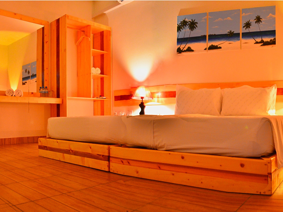 Crystal Dhiffushi主图