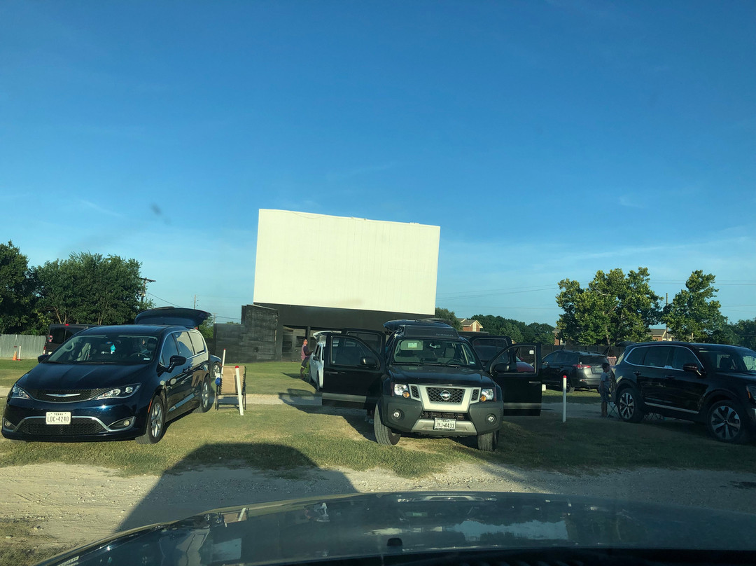 Brazos Drive-in-格兰伯里必去景点