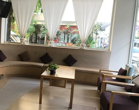 芭东阿什利广场水疗酒店主图