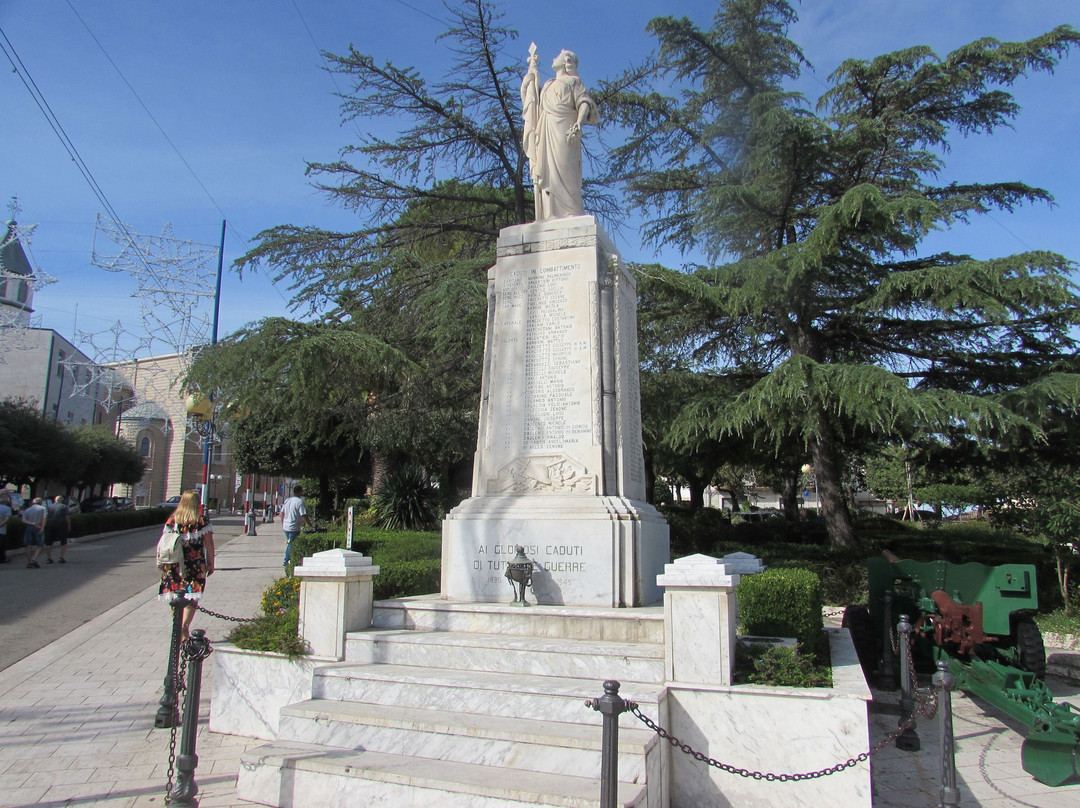 Villa comunale-Montenero di Bisaccia必去景点