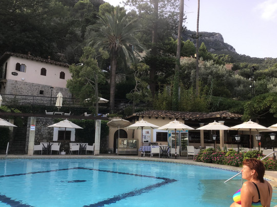 埃斯莫里酒店主图