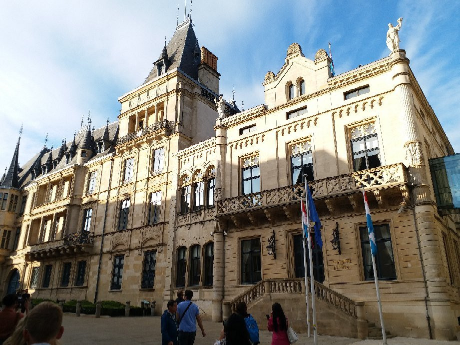 Grand Ducal Palace景点图片
