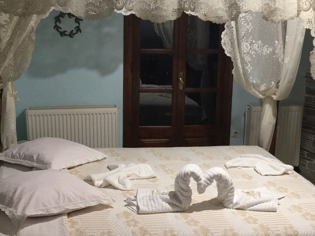 Diogenis Hotel主图