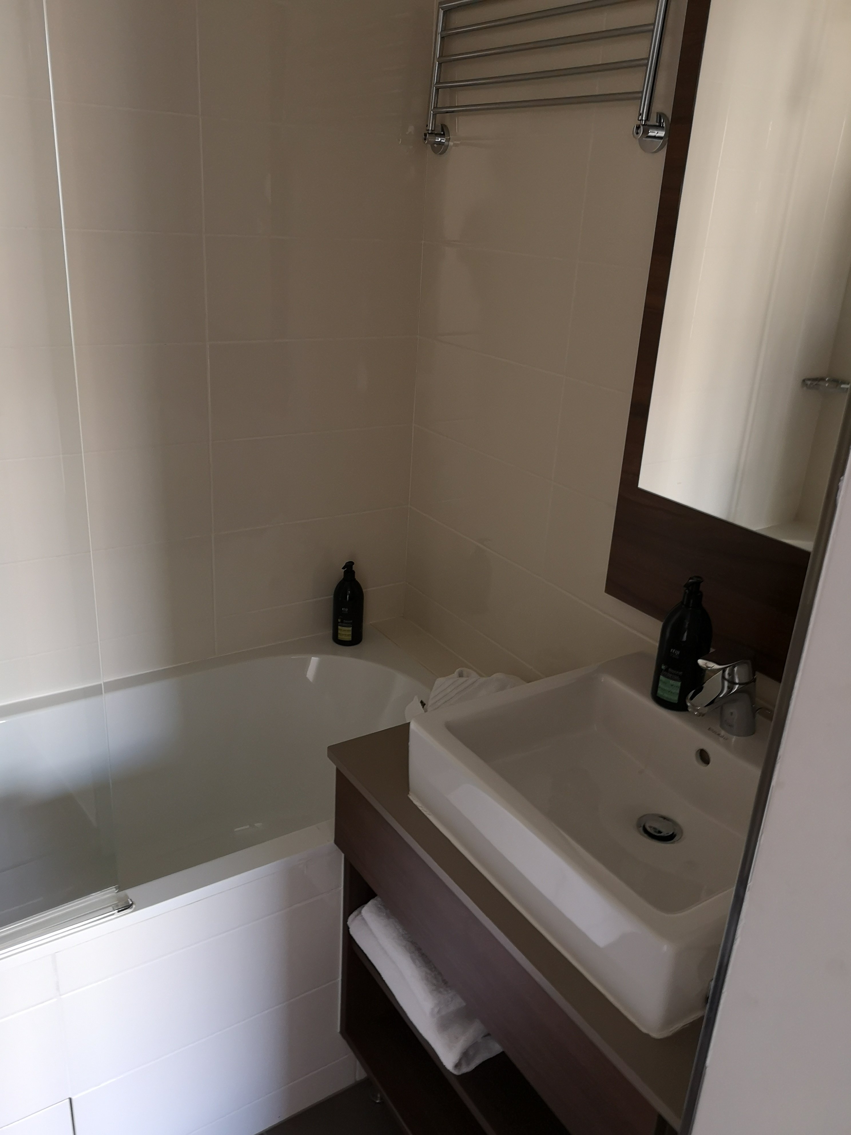 Aparthotel Adagio La Defense Courbevoie-浴室
