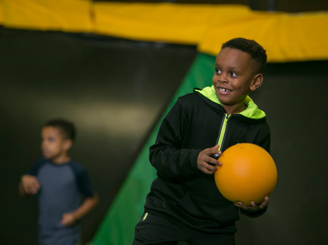 Rockin' Jump - The Ultimate Trampoline Park-特兰伯尔必去景点