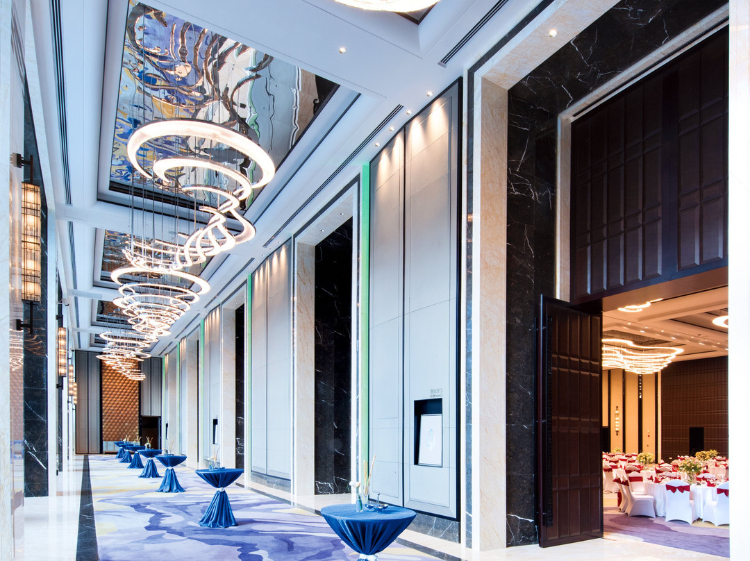 东岭皇冠假日酒店主图