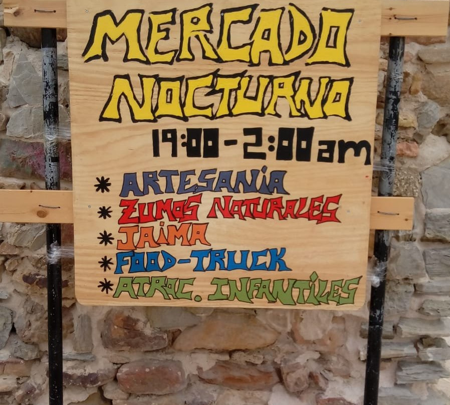 Mercado Artesanal de la Muralla景点图片