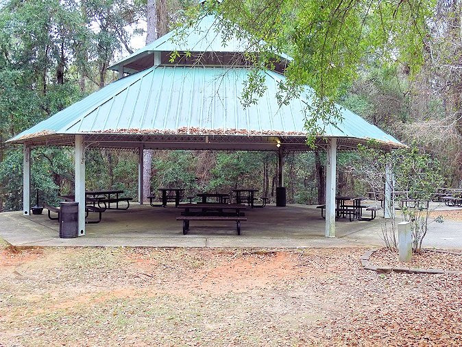 Village Point Park Preserve景点图片