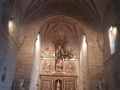 Iglesia de San Andres-Zariquiegui必去景点