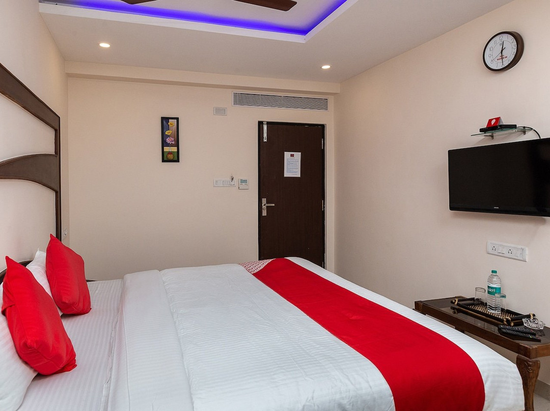 Hotel Nagoorar Inn主图