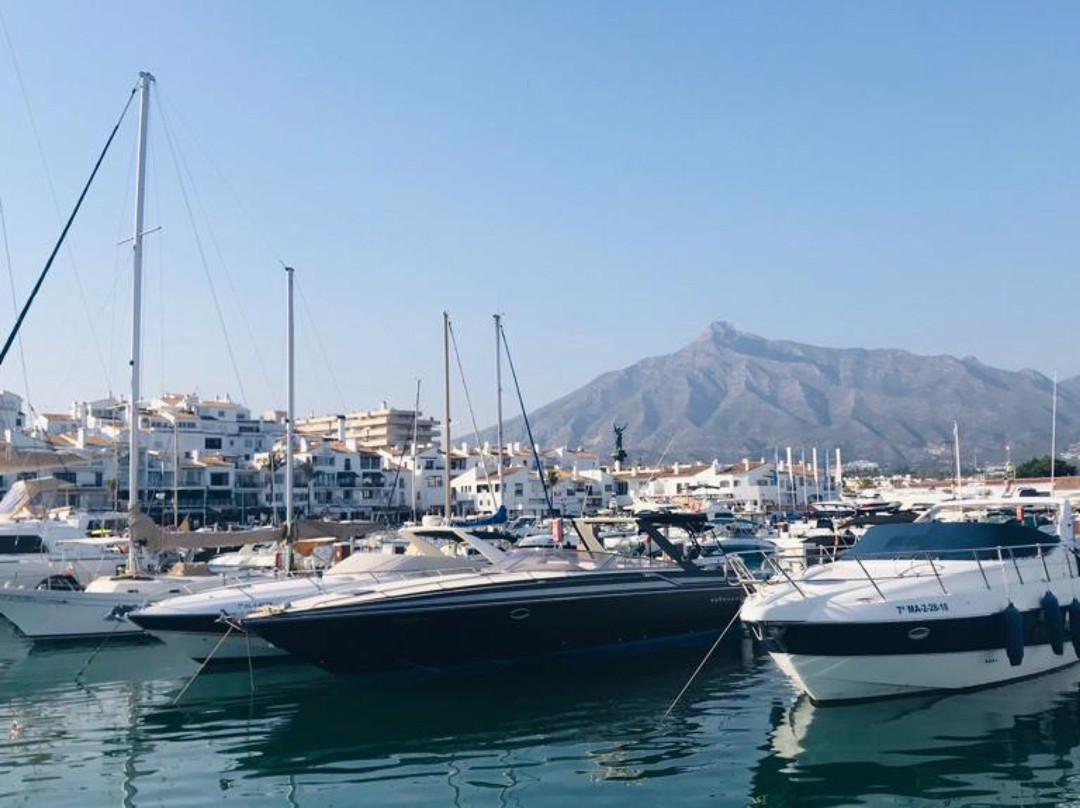 Nautica Marbella-巴努斯港必去景点