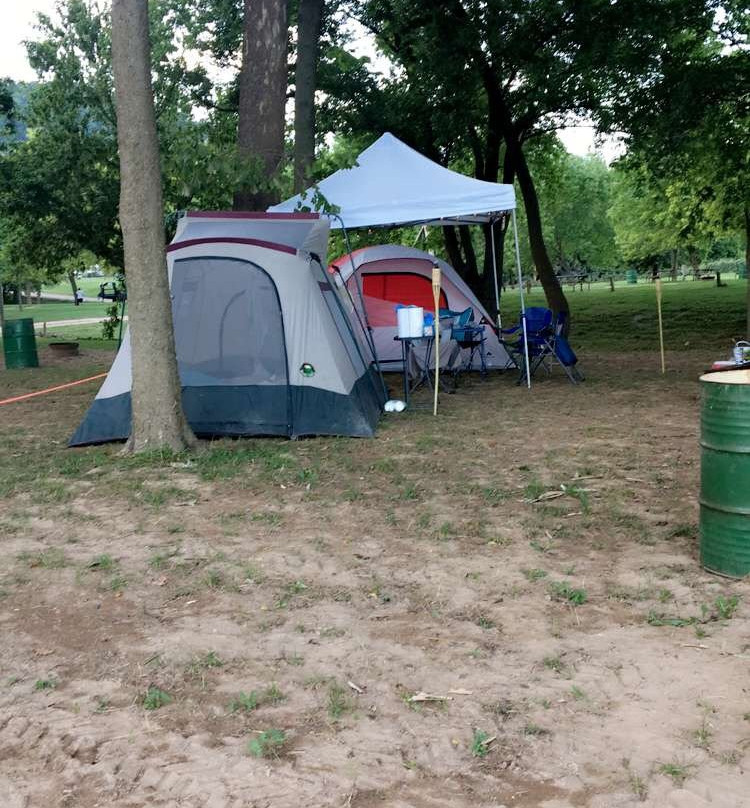 Two Sons Floats-Noel必去景点