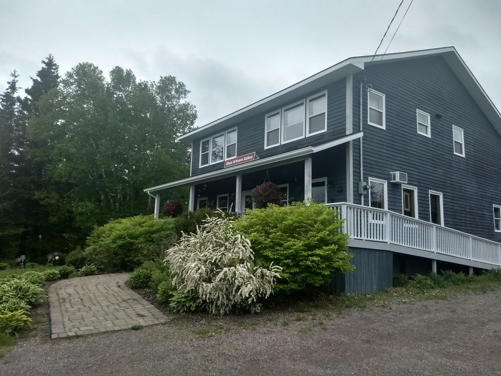 Glass Artisans Gallery-North Shore必去景点