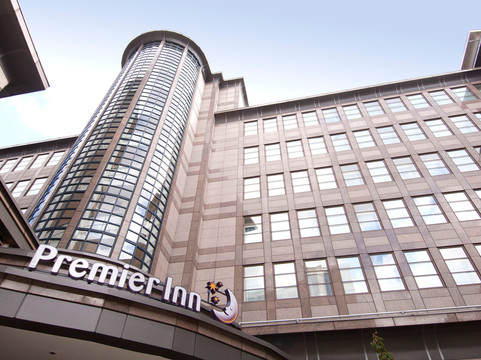 伦敦黑衣修士普瑞米尔客栈 - 福利特街店主图