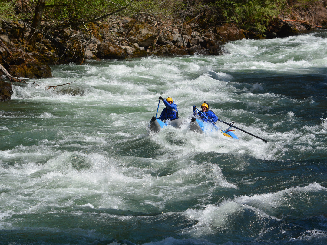 North Umpqua Outfitters景点图片