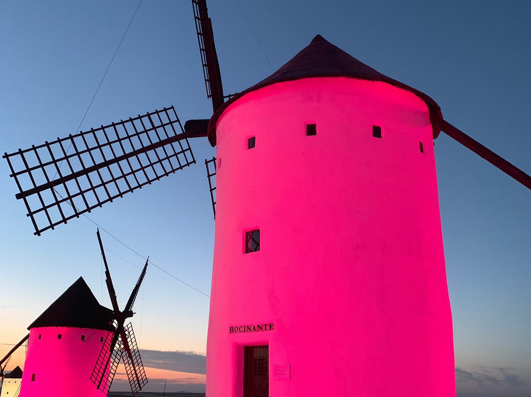 Plaza Pozo Hondo-Campo de Criptana必去景点