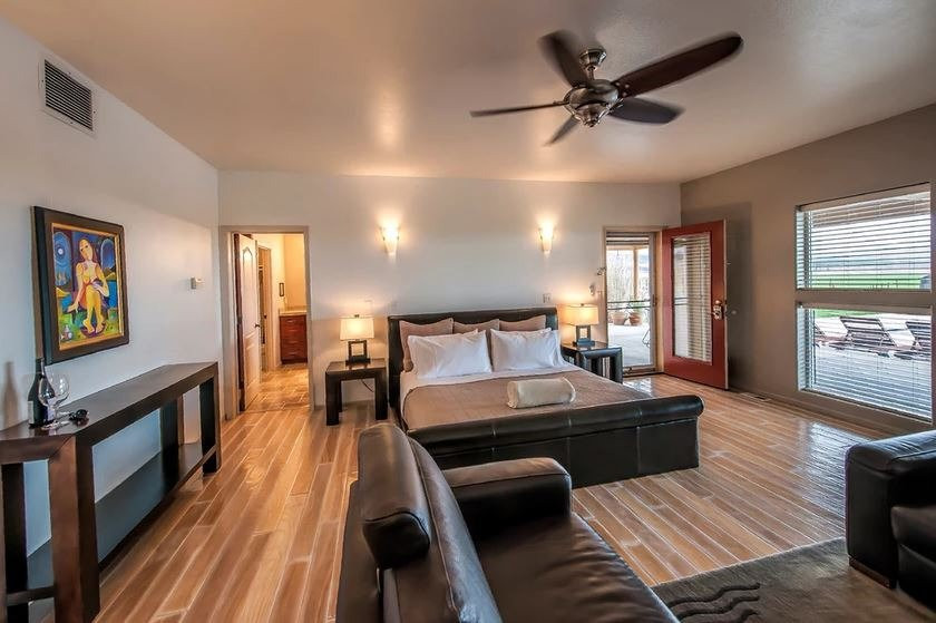 Johnson Ridge Inn & Vineyard主图