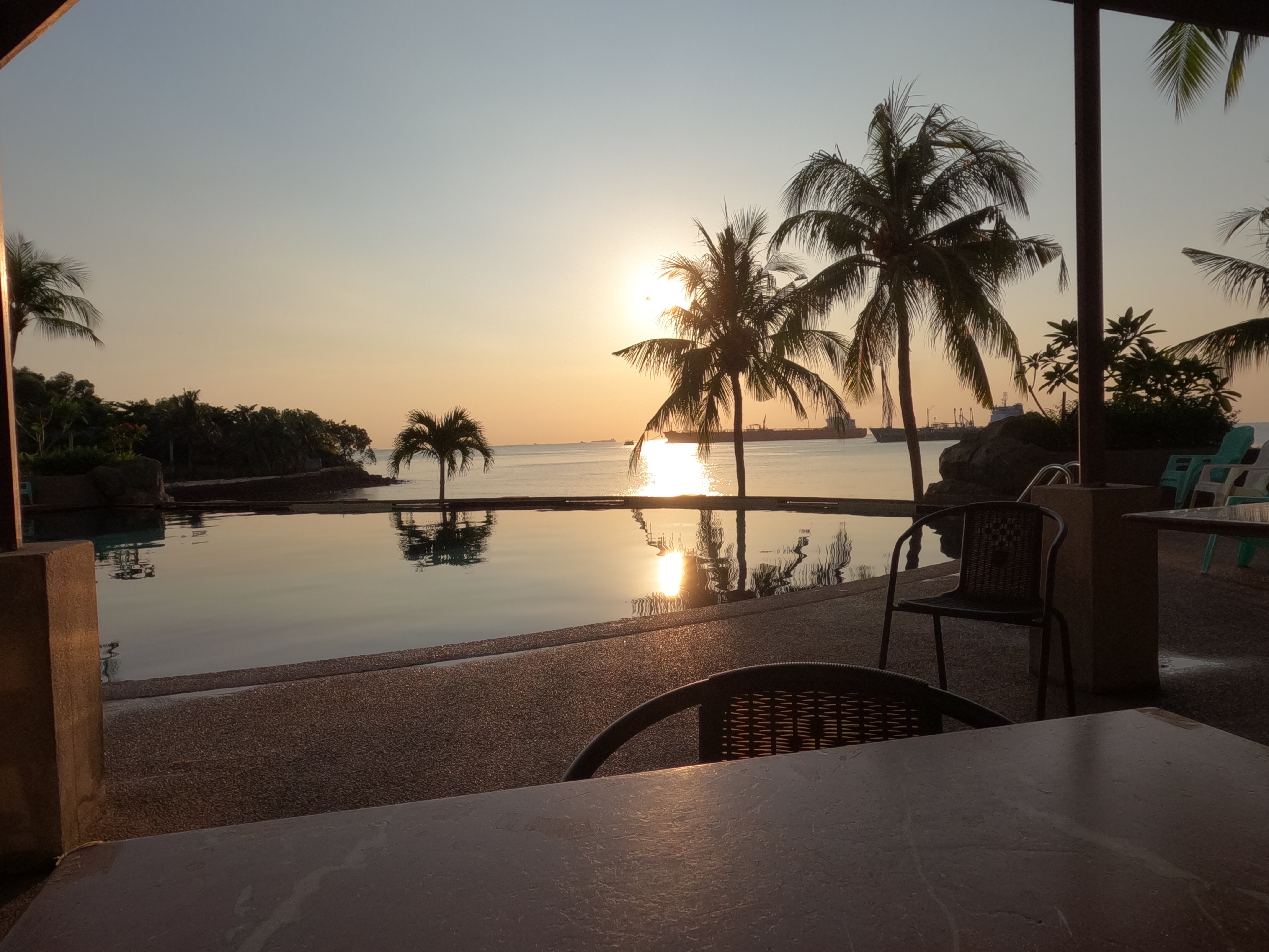 Ehsan Seaview Hotel-泳池