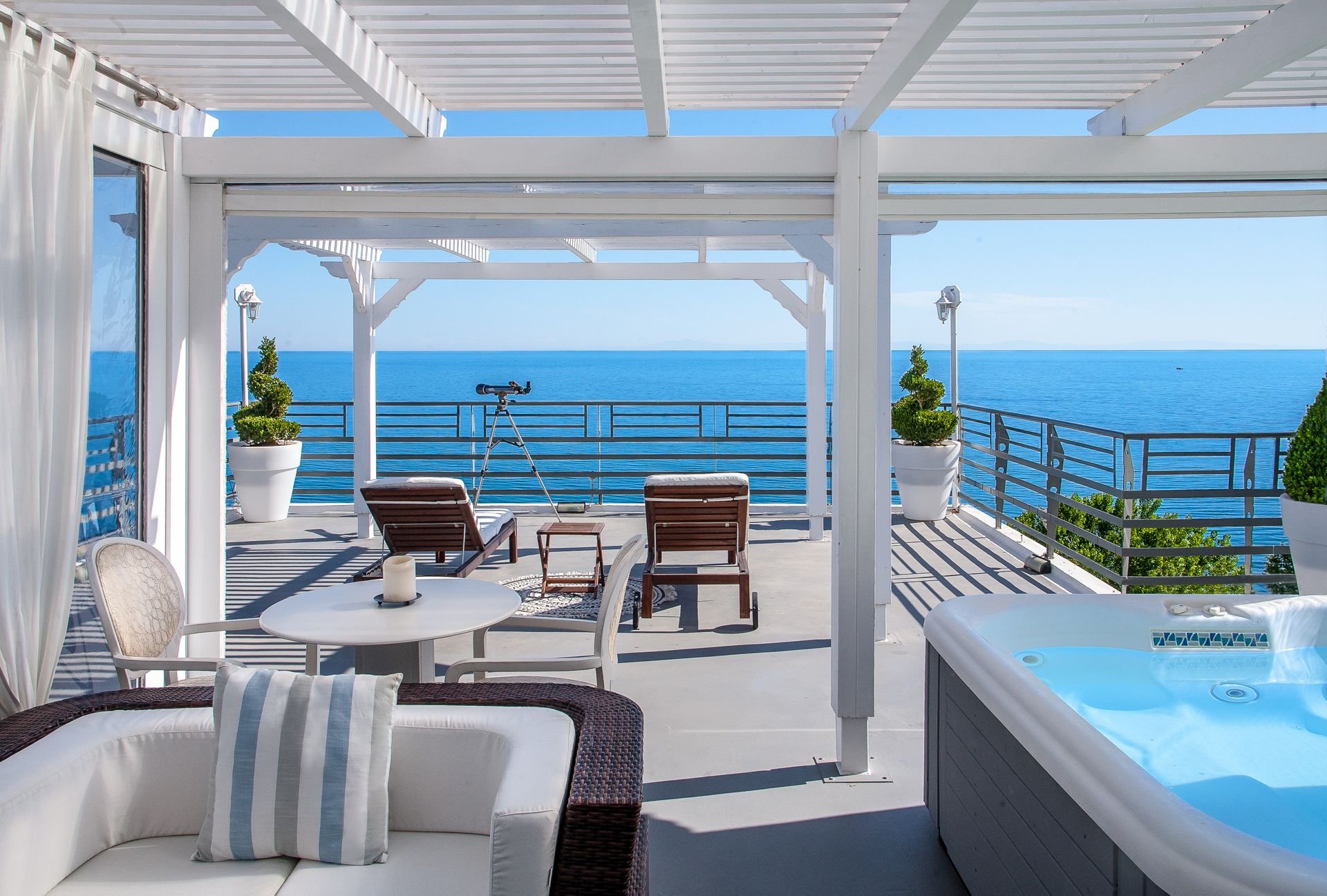 Panorama Suites & Spa-官方