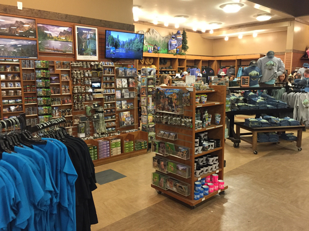Yosemite Village Store景点图片