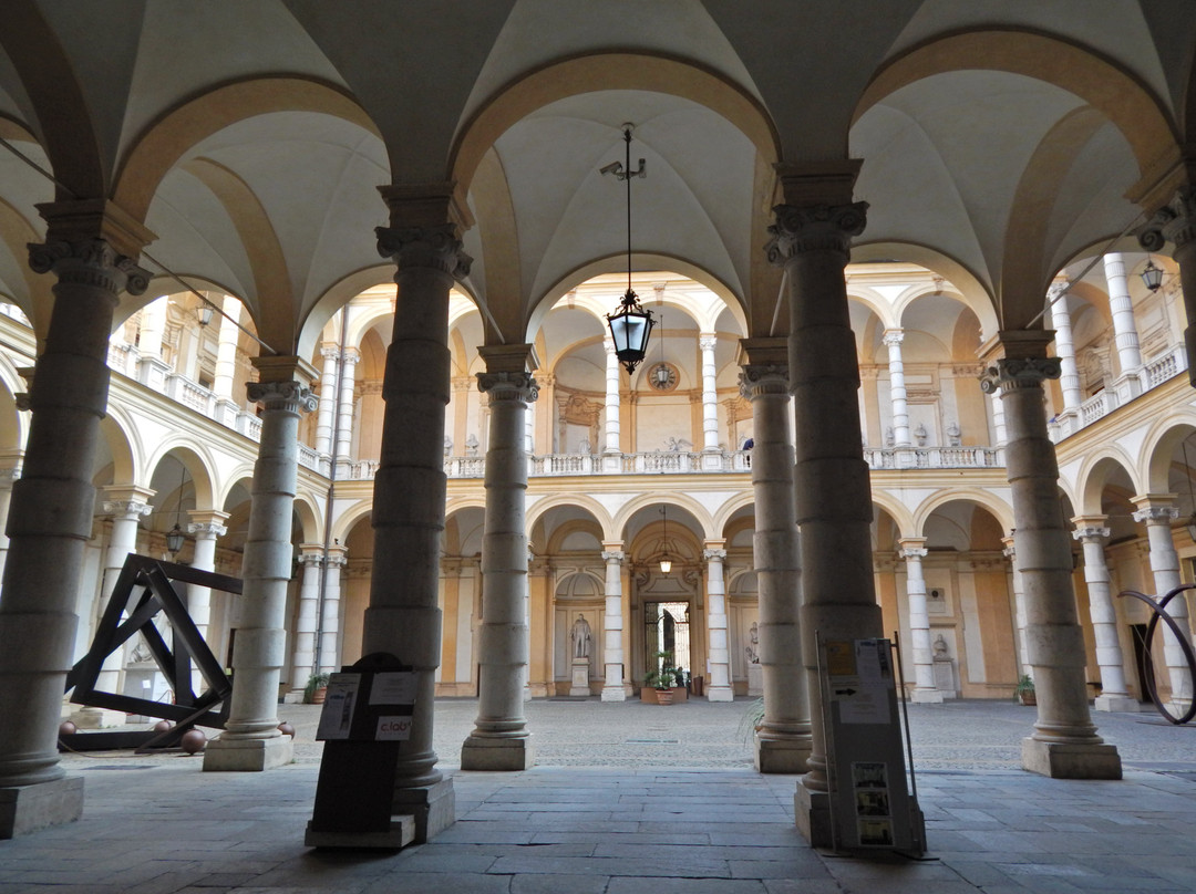 Palazzo dell'Universita景点图片