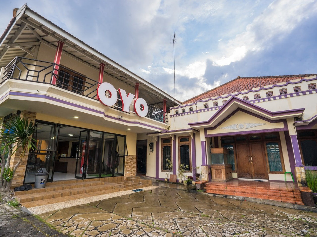 OYO 564 Bunga Matahari Guest House And Hotel