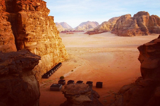 Jordan Tracks-Wadi Rum Village必去景点