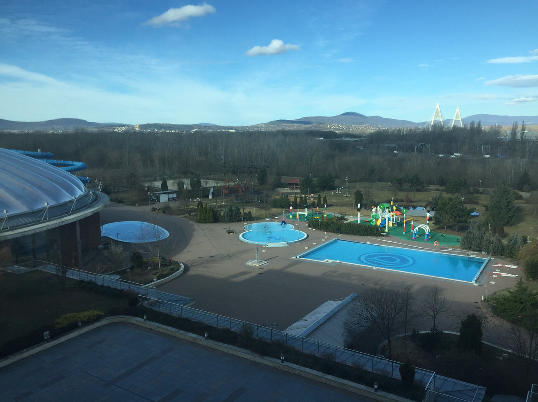 布达佩斯水上世界度假村主图