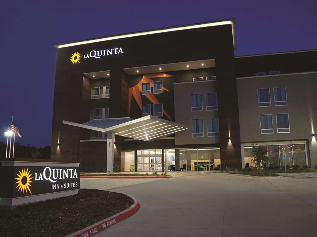 达拉斯邓肯维尔拉昆塔温德姆套房酒店主图