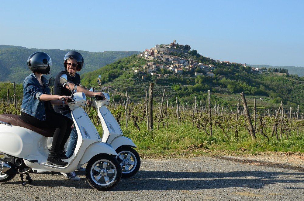 Vespa Tour Istria - Montona Tours-Motovun必去景点