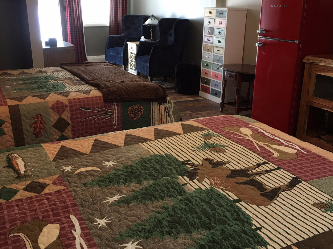 Warrensburg Inn & Suites主图