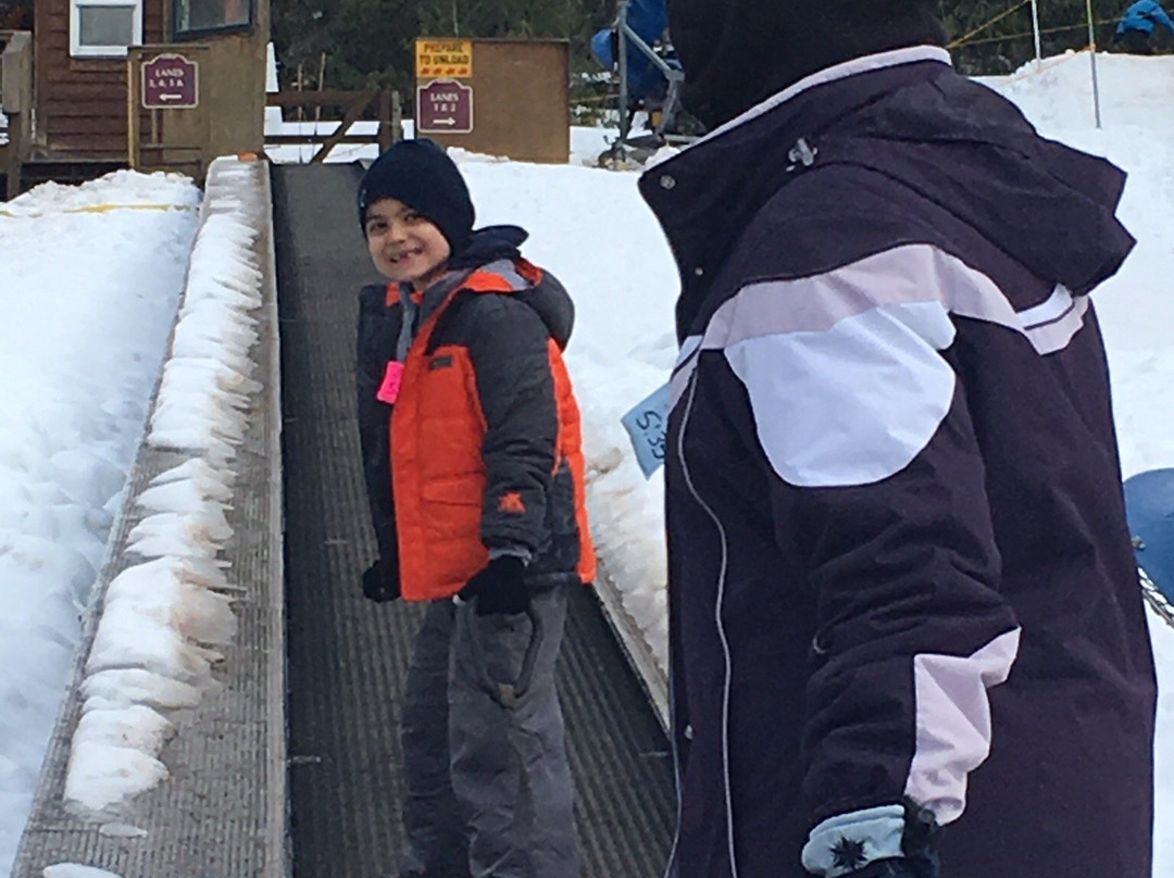 Jonas Ridge Snow Tubing-Jonas Ridge必去景点