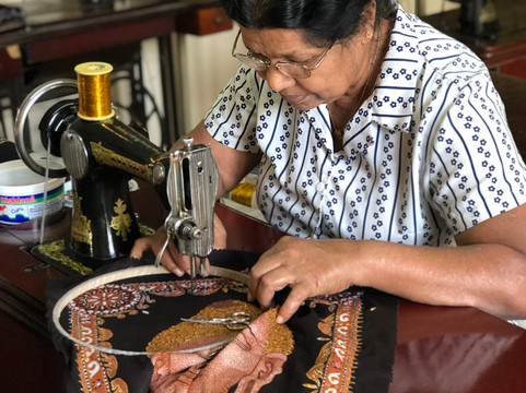 Art Lanka Batiks-康提必去景点