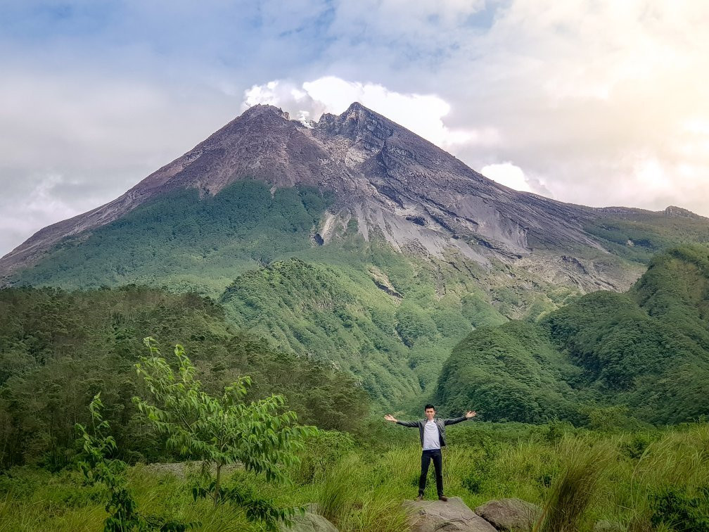 Kaliurang旅游景点-Bunker Kaliadem Merapi