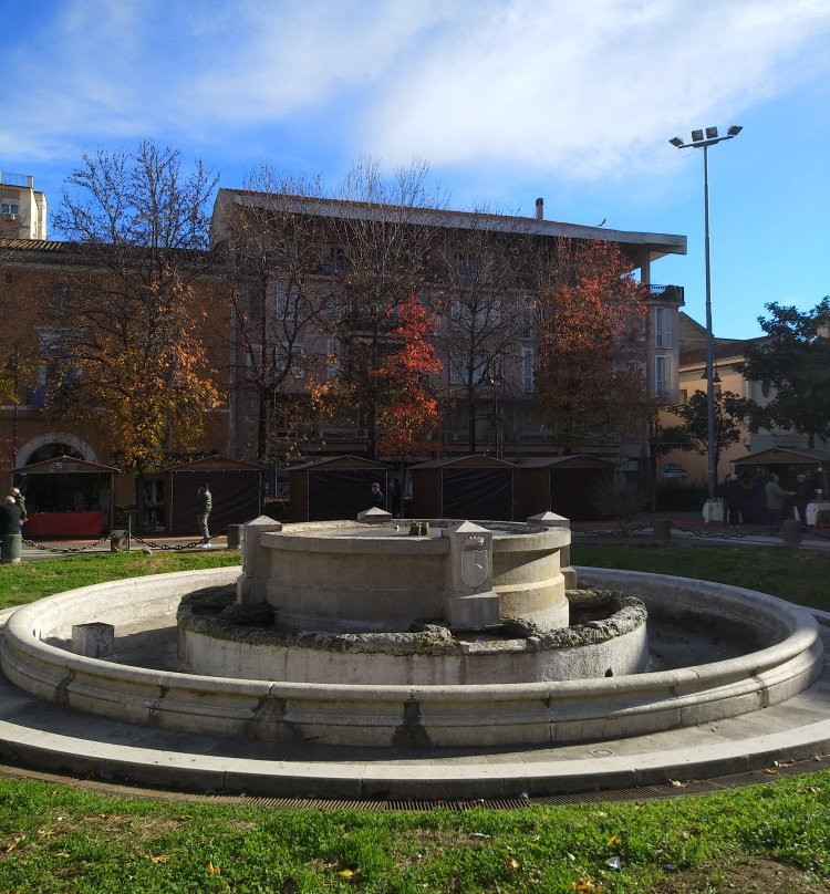 Piazza Vittorio Emanuele III景点图片