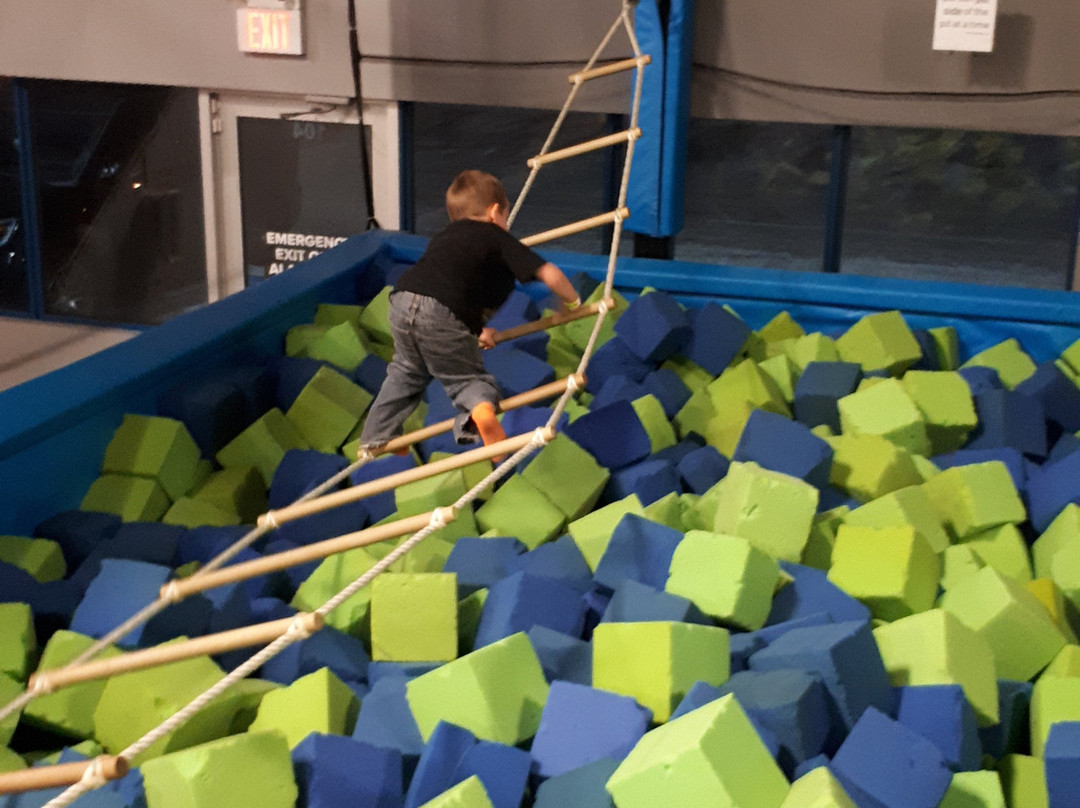 Jump yard-大草原必去景点