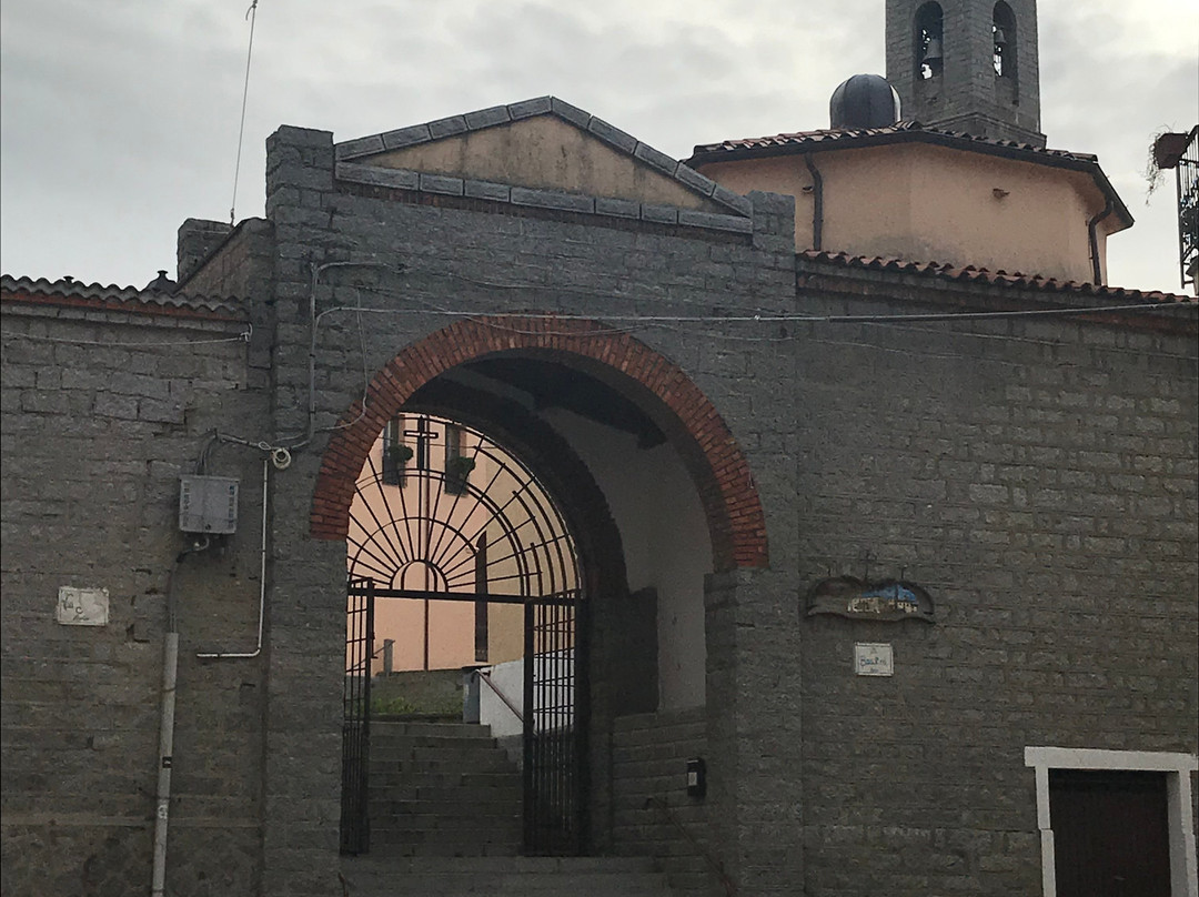 Basilica Santa Maria dei Martiri-Fonni必去景点