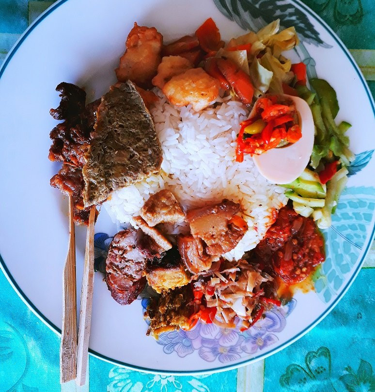 Padangsambian餐馆和美食-Warung Makan Bu Dewa