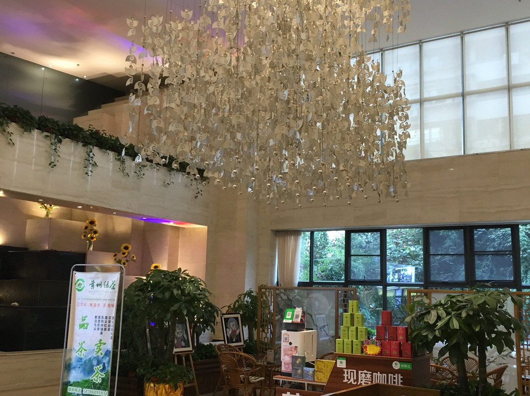 林城万宜酒店(贵阳火车站地铁站青云市集店)主图