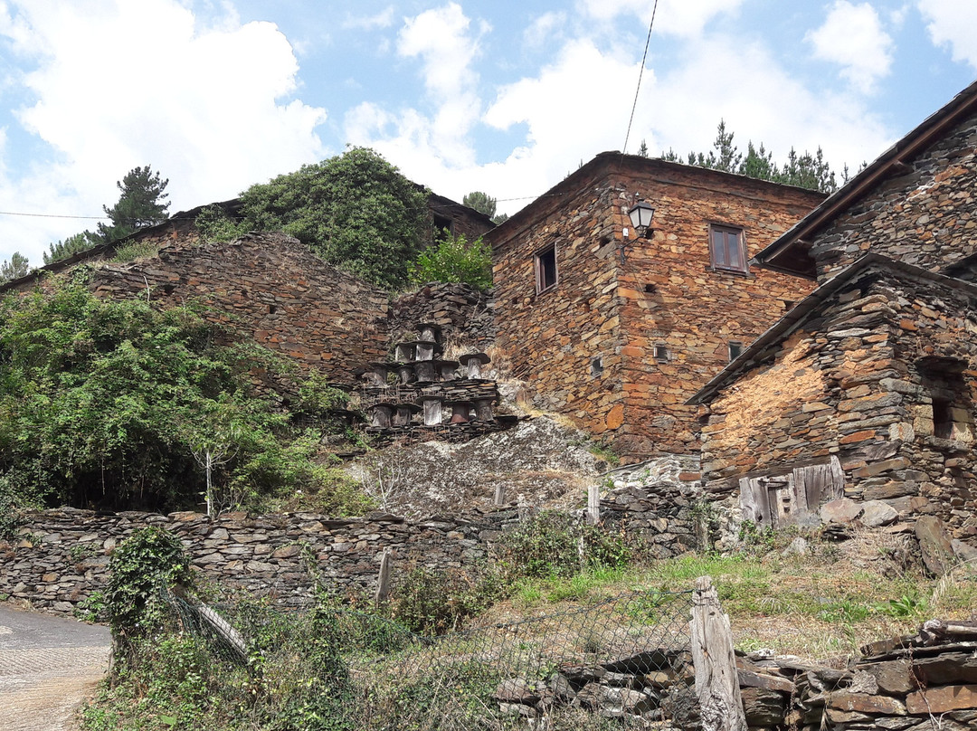 Pesoz旅游景点-Conjunto historico del nucleo rural de Argul